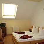 Korona Hotel 3*