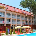 Korona Hotel 3*