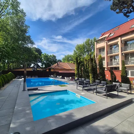 Korona Hotel 3*