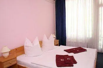 Ξενοδοχείο Korona 3*