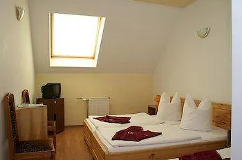Korona Szálloda 3*