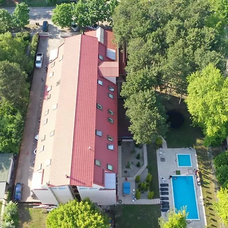 Hotel Korona 3*